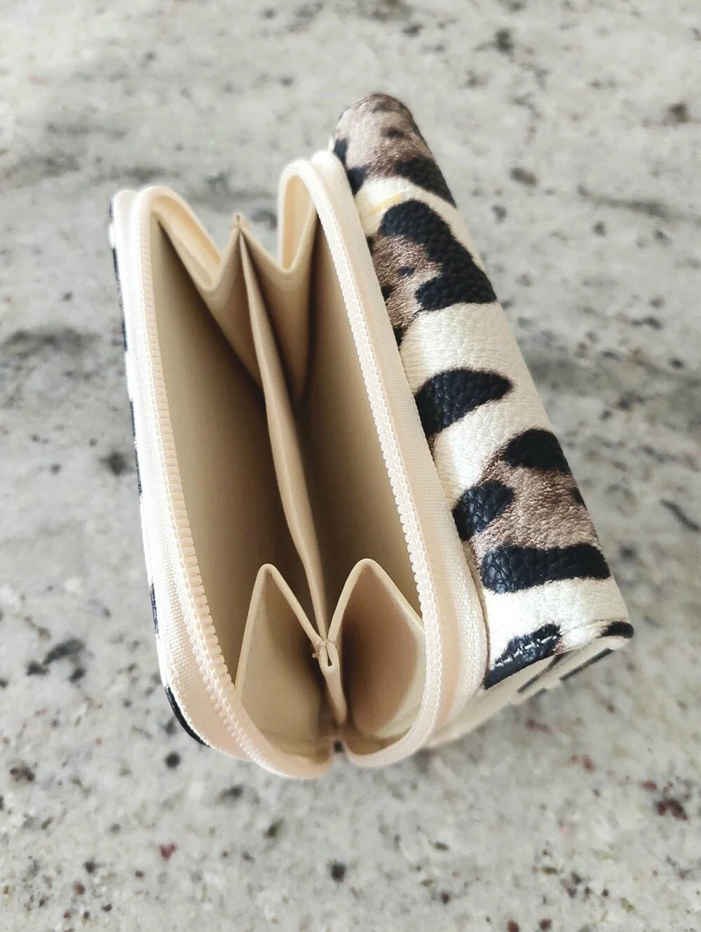 Meli Melo Paris Compartmentalized Animal Print Wallet NWOT